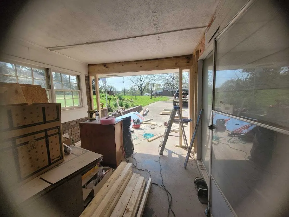 Air movers and dehumidifier for Water Mitigation Services in Myrtletown